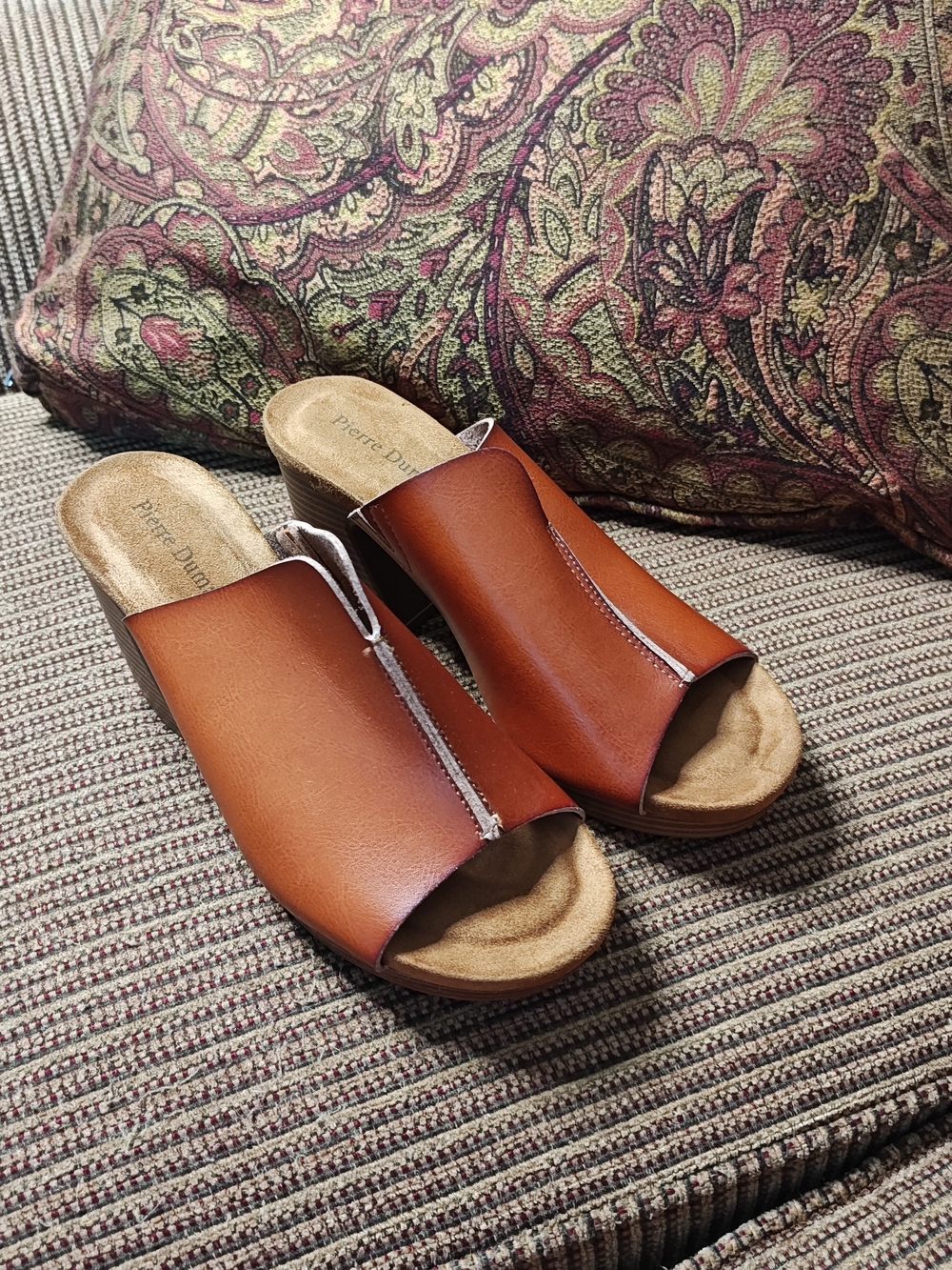 Pierre Dumas Women's Expand Wedge Slide Sandals Whiskey Brown Size 7.5 Like New